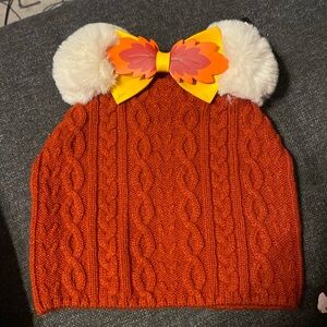 Minnie beanie with poms